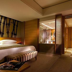 Premier King Room